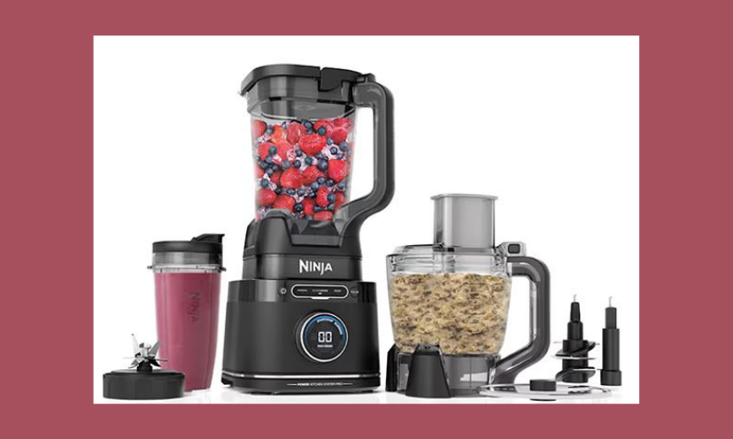 This is a photo that features the entire Ninja blender set up...all accessories included!